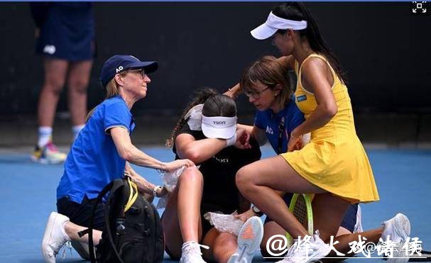 胜负面前,人更重要!温暖体育精神闪耀2026年澳网女单首轮赛场 胜负面前,人更重要!温暖体育精神闪耀2026年澳网女单首轮赛场