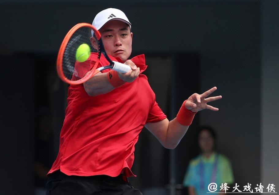 吴易昺成功晋级 时隔三年重返澳网正赛 吴易昺成功晋级 时隔三年重返澳网正赛